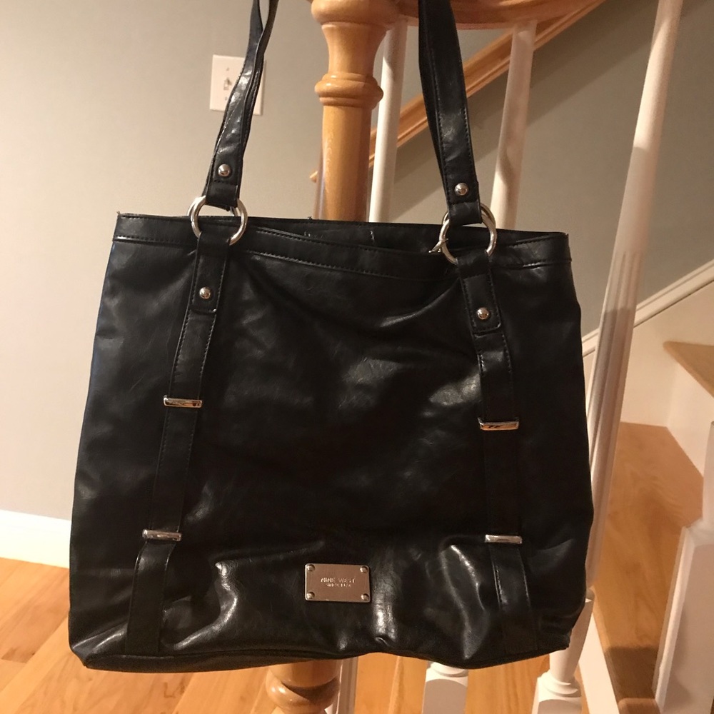 Black Nine West purse!